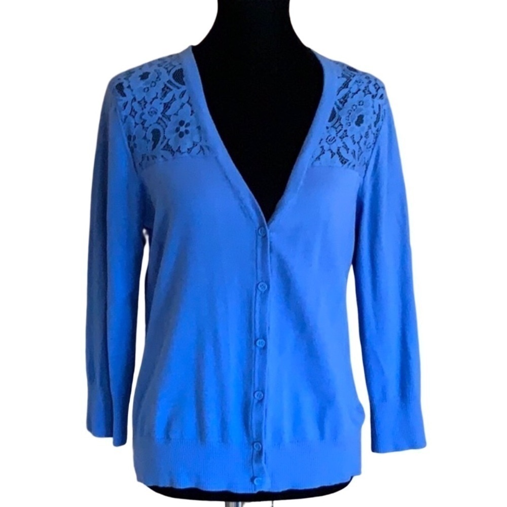 Cable & Gauge medium blue cardigan with lace Size Large